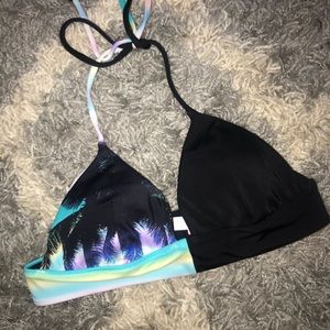 Adorable VS bikini top